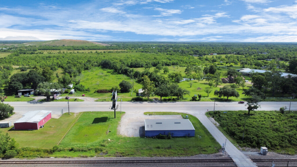 19629-E-Highway-6-Alvin-TX-Building-Photo-9-LargeHighDefinition